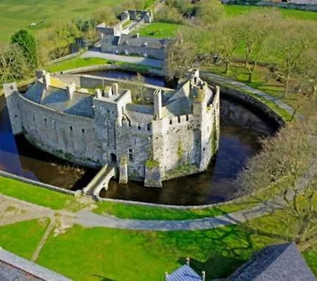 Maison De La Grise Breche * Pirou