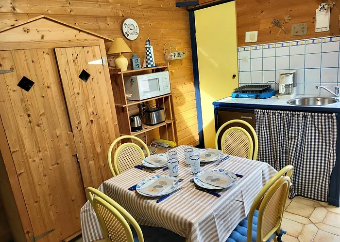 Maison De La Grise Brèche Hébergement de vacances *